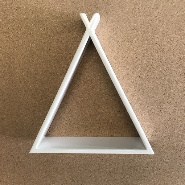 3 Wooden Triangles B0335